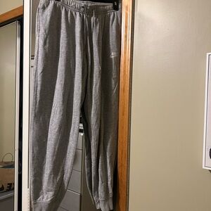 Nike Women’s Gray Sweatpants